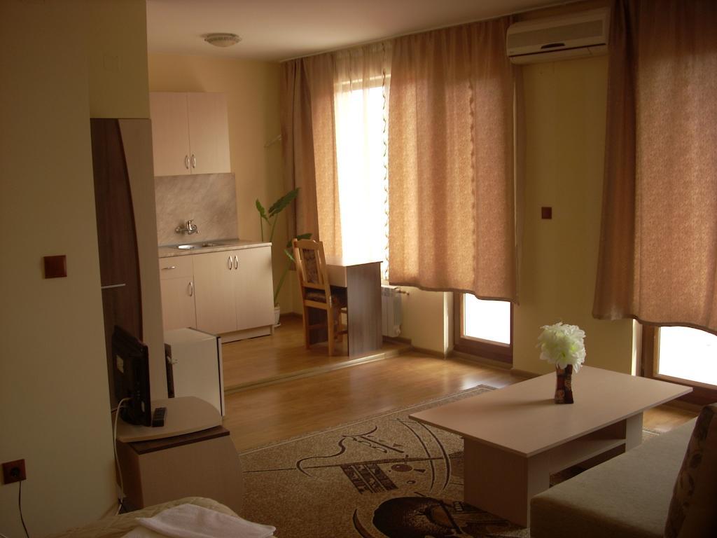 Хотел гелов 3*